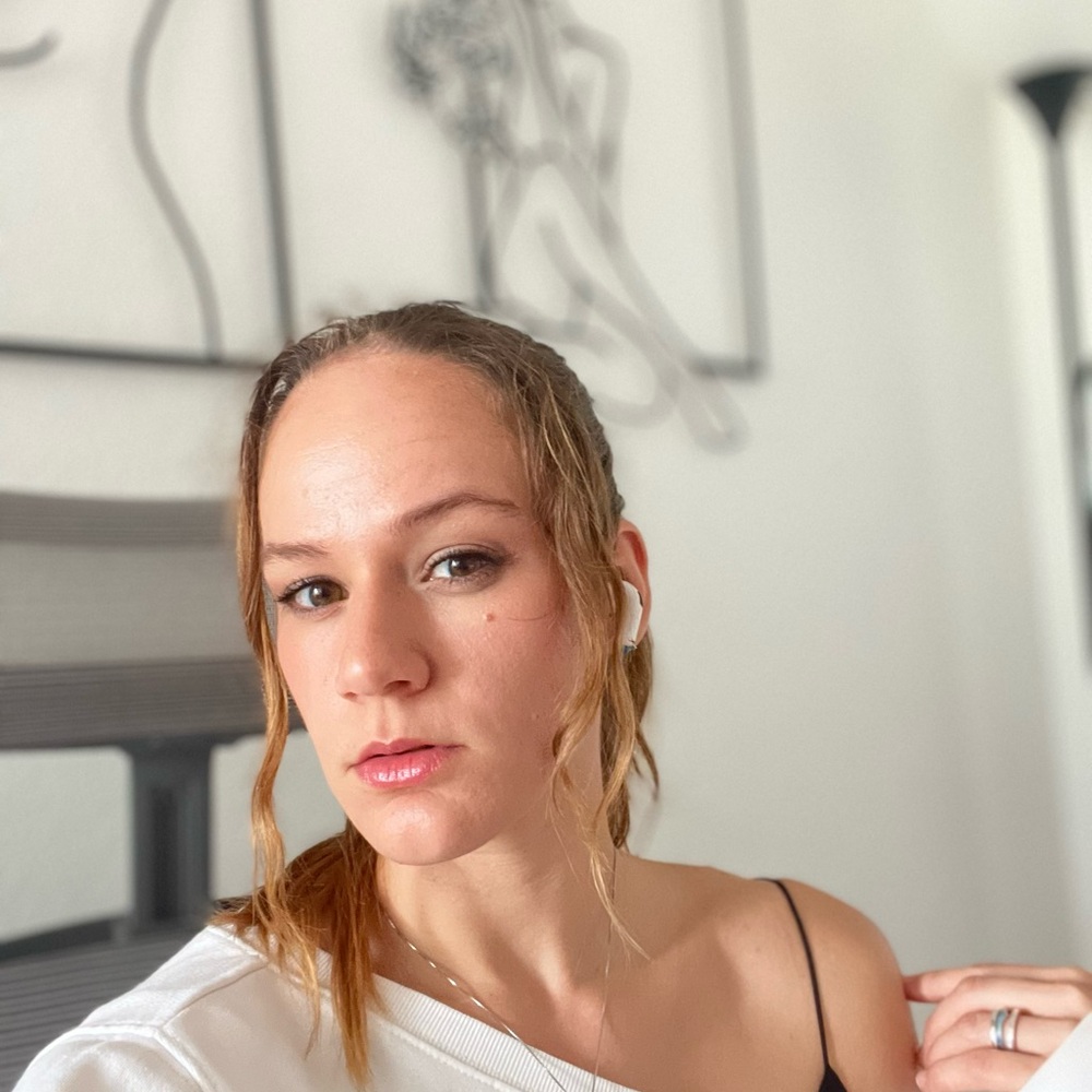 Meet your Posher, Anna